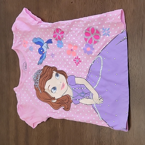 Two Girls Disney Short Sleeve Tee Shirts - Picture 2 of 9
